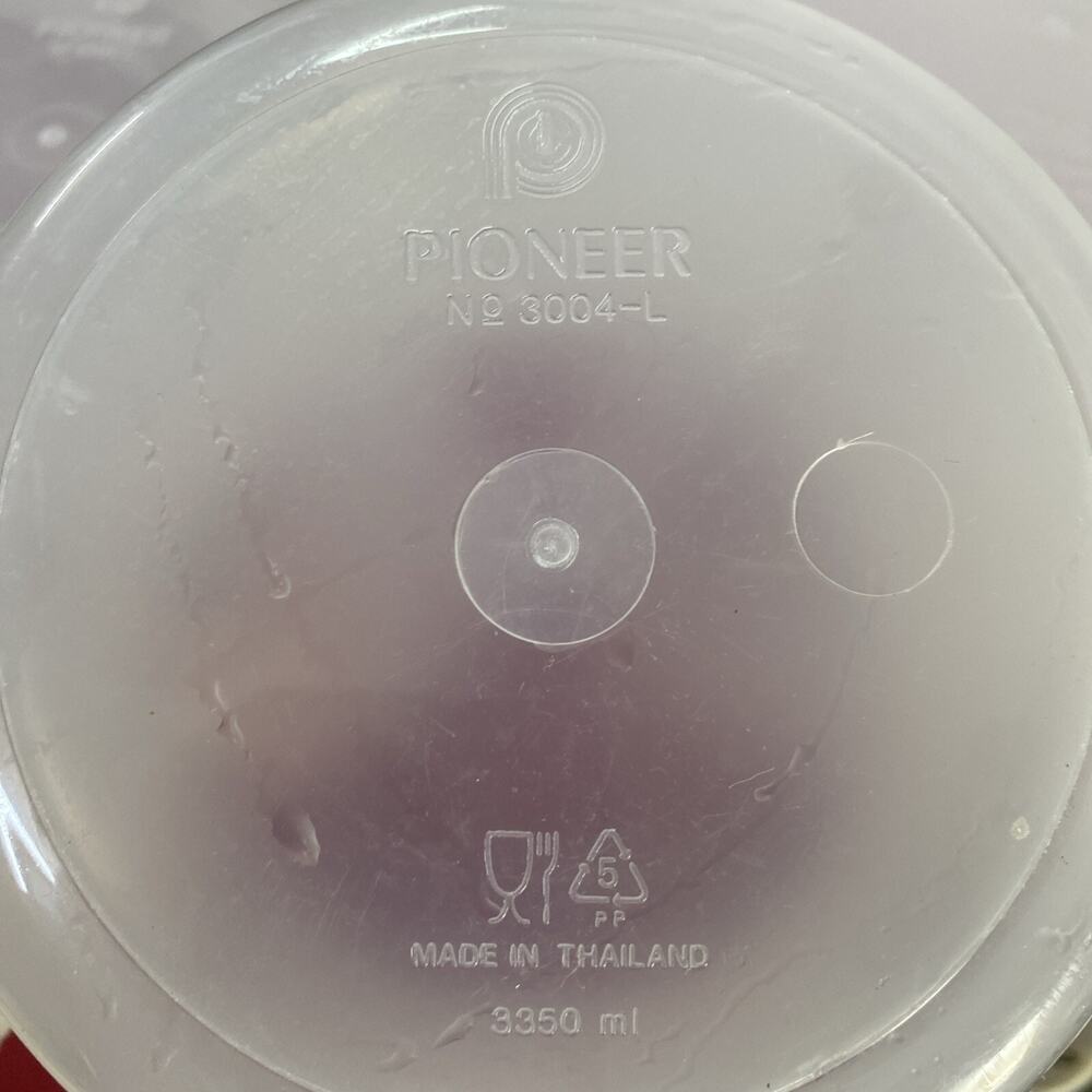3- Nesting Pioneer Round Storage Containers Opaque w/Almond Lid 8,9,10” - Picture 15 of 15